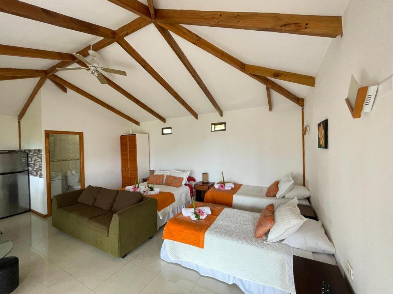 Mata Ki Te Rangi Rapa Nui Apartment อังกาโรอา ภายนอก รูปภาพ