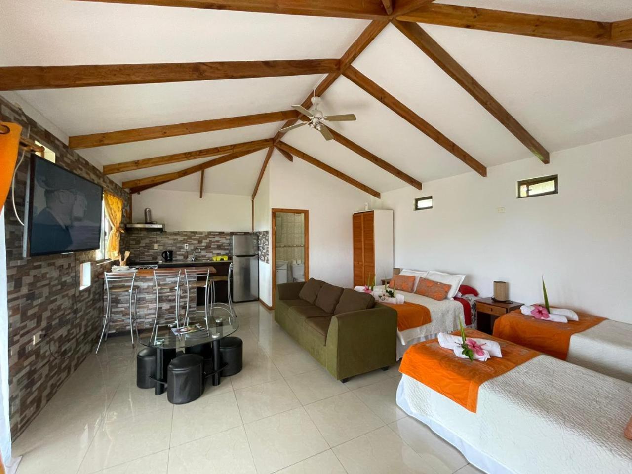 Mata Ki Te Rangi Rapa Nui Apartment อังกาโรอา ภายนอก รูปภาพ